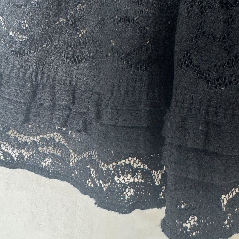 Altar’d State Black Lace Peplum Blouse Short Sleeve Size XL - Picture 4 of 5